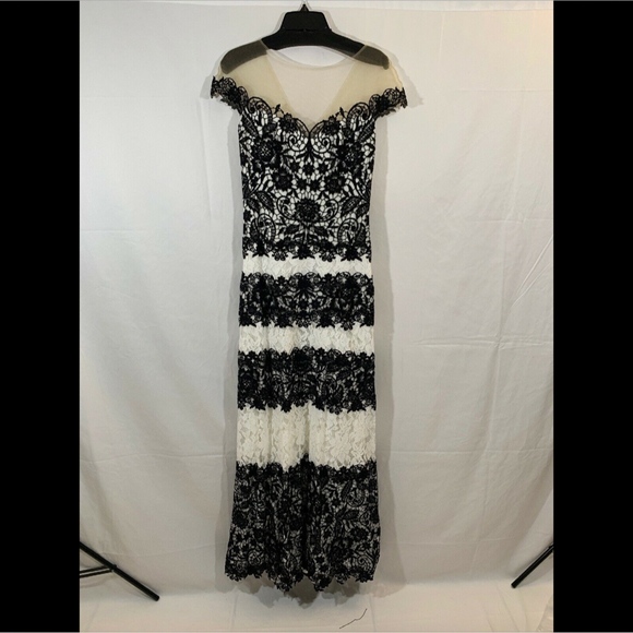 NEW $748 Tadashi Shoji Aubrianna Black/White Lace Gown [‎ SZ 8 ] - Picture 2 of 8